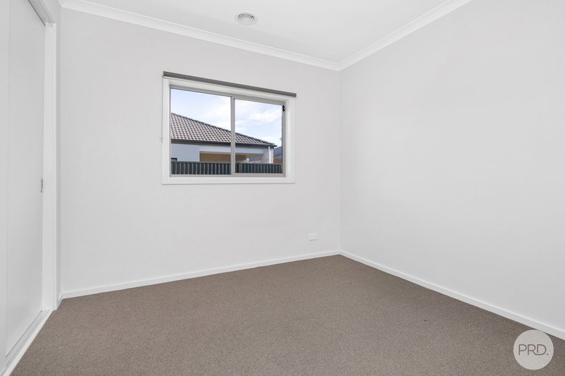 Photo - 90 Dyson Drive, Lucas VIC 3350 - Image 12