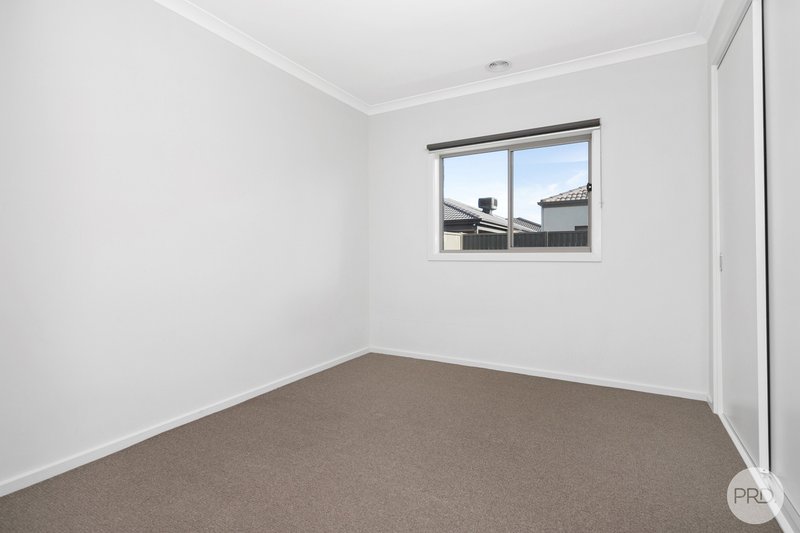 Photo - 90 Dyson Drive, Lucas VIC 3350 - Image 13