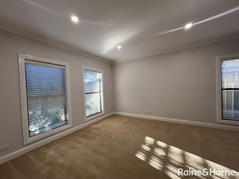 Photo - 90 Edward Street, Orange NSW 2800 - Image 5
