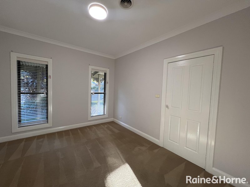 Photo - 90 Edward Street, Orange NSW 2800 - Image 8