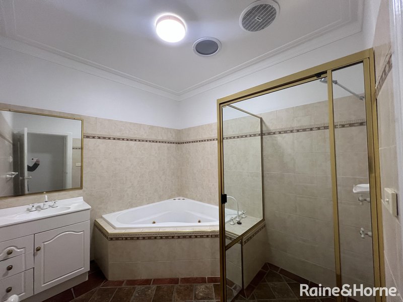 Photo - 90 Edward Street, Orange NSW 2800 - Image 13