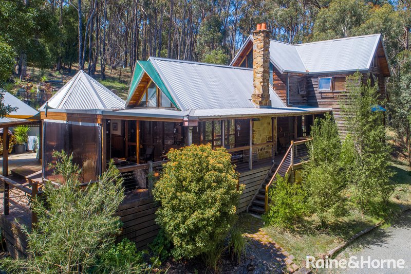Photo - 90 Ellandee Crescent, Macedon VIC 3440 - Image 1
