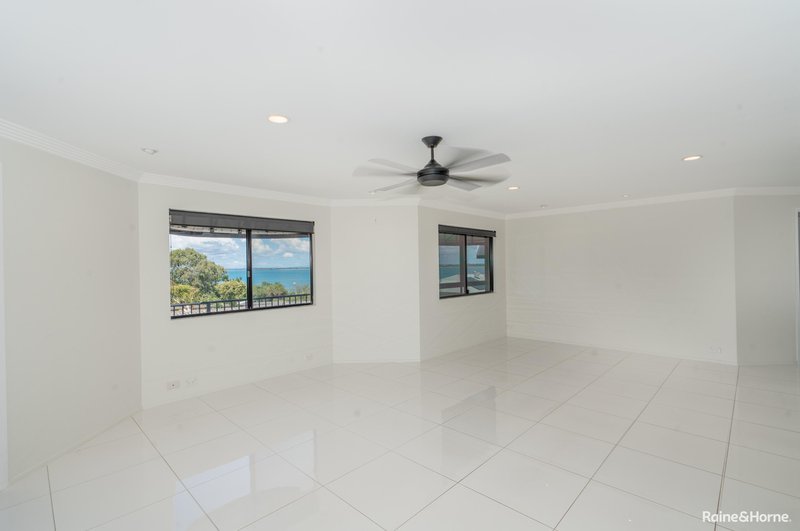 Photo - 90 Esplanade , Point Vernon QLD 4655 - Image 16