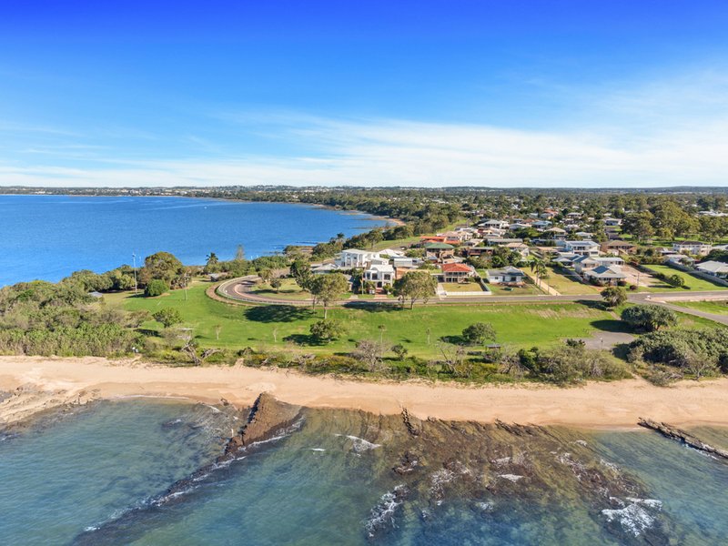 Photo - 90 Esplanade , Point Vernon QLD 4655 - Image 24