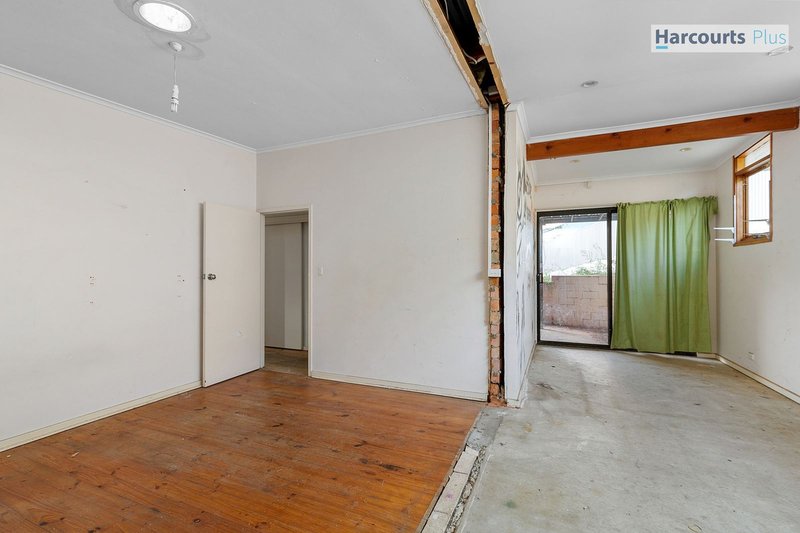 Photo - 90 Eyre Street, Seaview Downs SA 5049 - Image 13