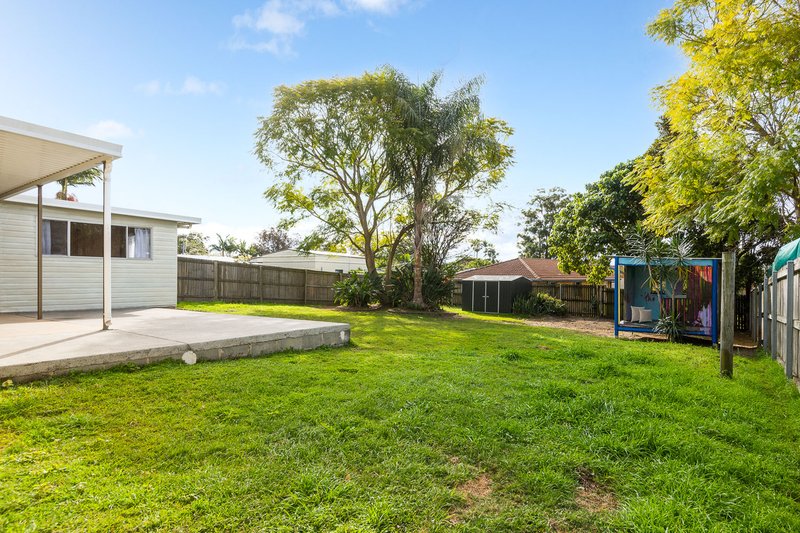 Photo - 90 Flinders Crescent, Boronia Heights QLD 4124 - Image 11