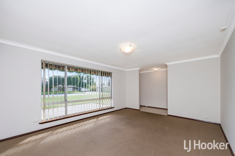 Photo - 90 Hume Road, Thornlie WA 6108 - Image 7