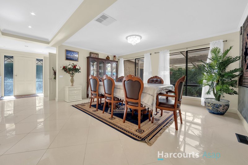 Photo - 90 Justin Circuit, Hampton Park VIC 3976 - Image 6