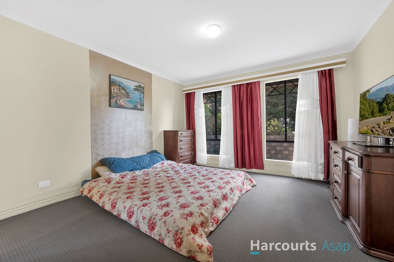 Photo - 90 Justin Circuit, Hampton Park VIC 3976 - Image 8