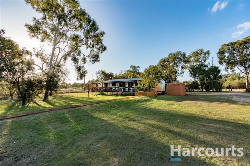 Photo - 90 Lakelands Road, Barragup WA 6209 - Image 13