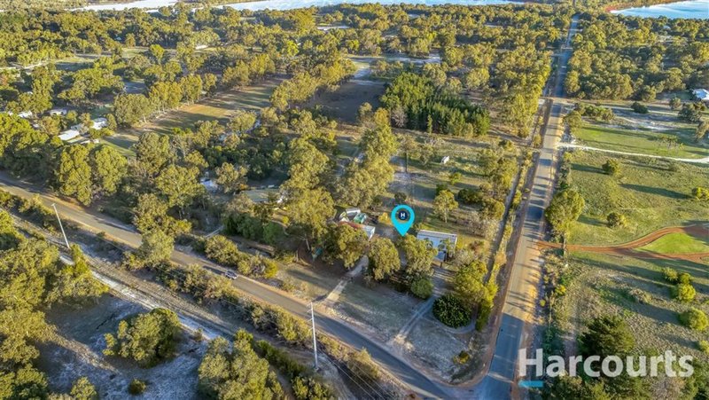 Photo - 90 Lakelands Road, Barragup WA 6209 - Image 16