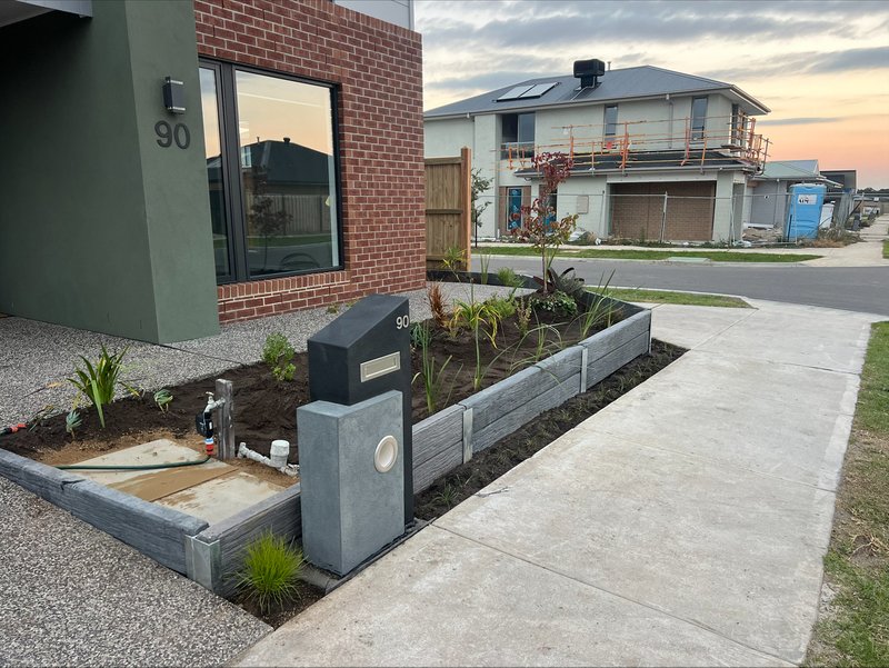 Photo - 90 Lollipop Crescent, Sunbury VIC 3429 - Image 2