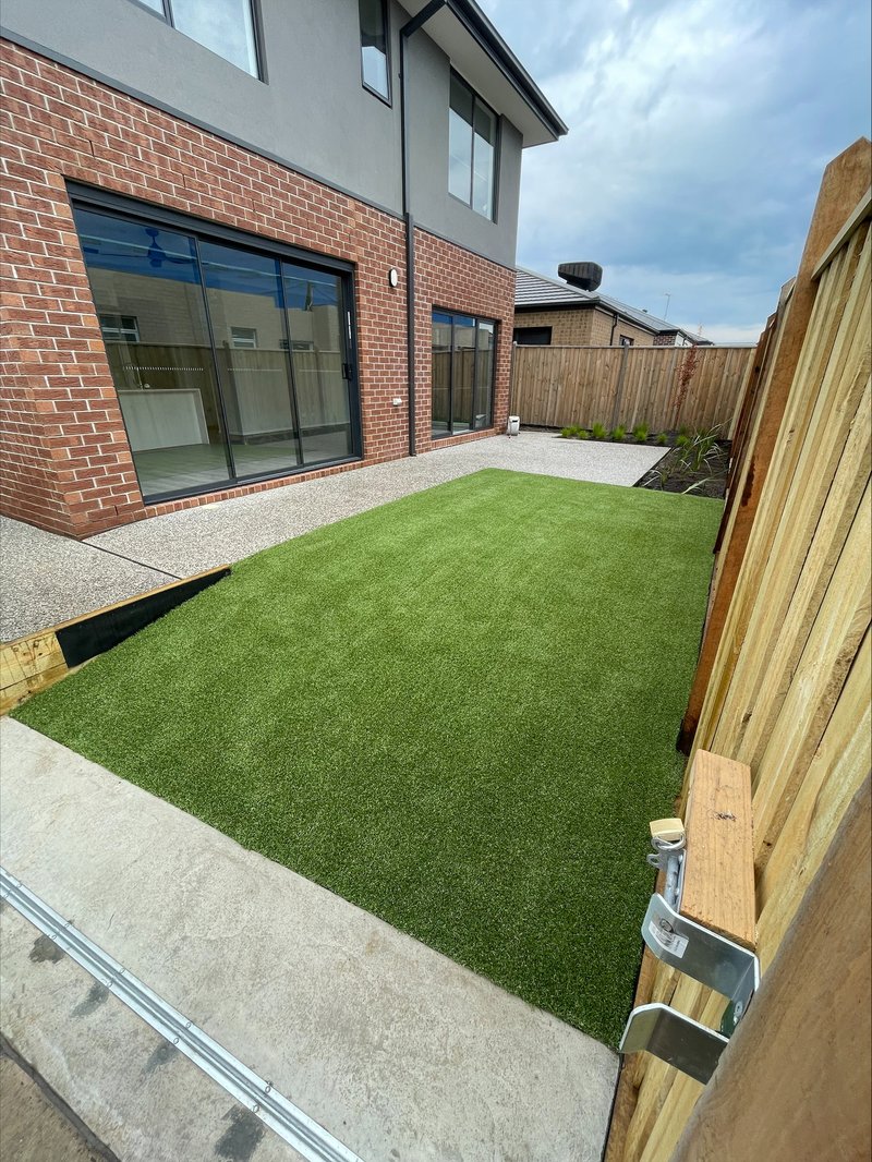 Photo - 90 Lollipop Crescent, Sunbury VIC 3429 - Image 16