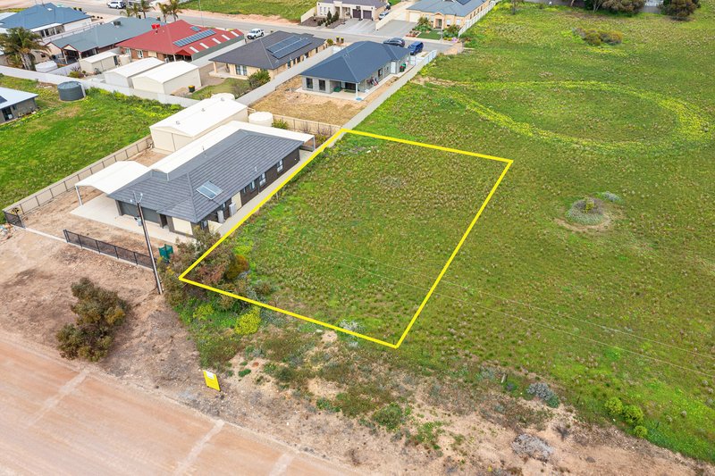 Photo - 90 ( Lot 73 ) Moonta Road, Moonta Bay SA 5558 - Image 4