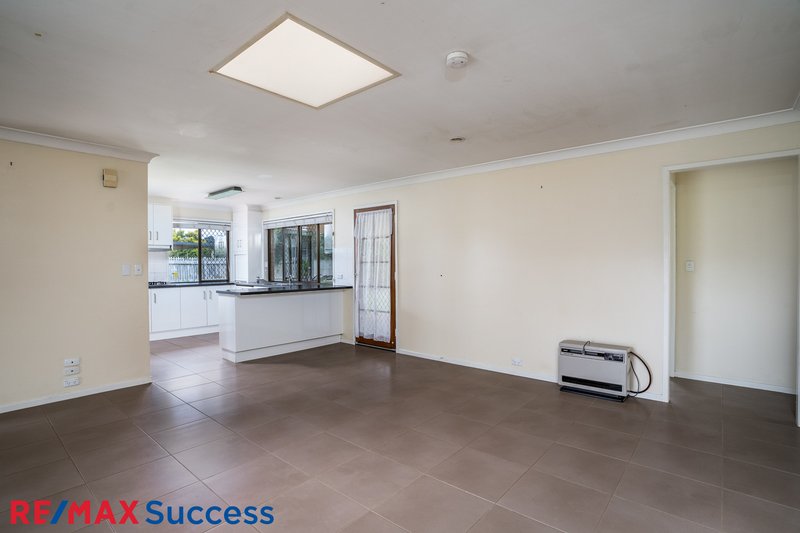 Photo - 90 Mcdougall Street, Wilsonton QLD 4350 - Image 3