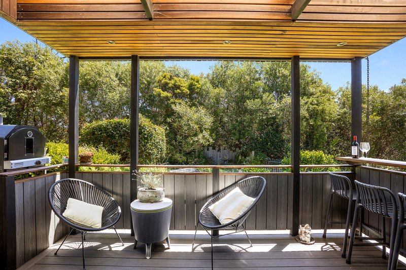 Photo - 90 Minnamurra Street, Kiama NSW 2533 - Image 11