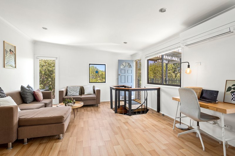 Photo - 90 Minnamurra Street, Kiama NSW 2533 - Image 33