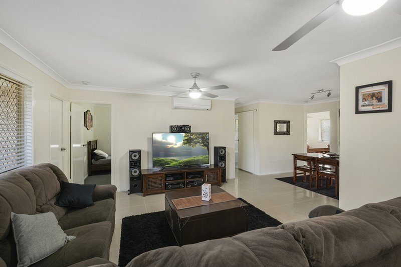 Photo - 90 Moreton Downs Drive, Deception Bay QLD 4508 - Image 2