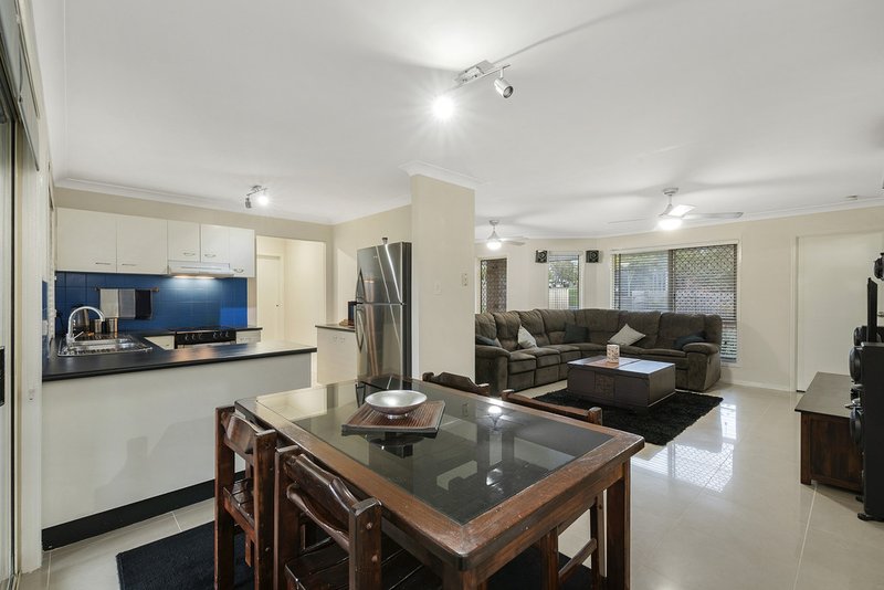 Photo - 90 Moreton Downs Drive, Deception Bay QLD 4508 - Image 4