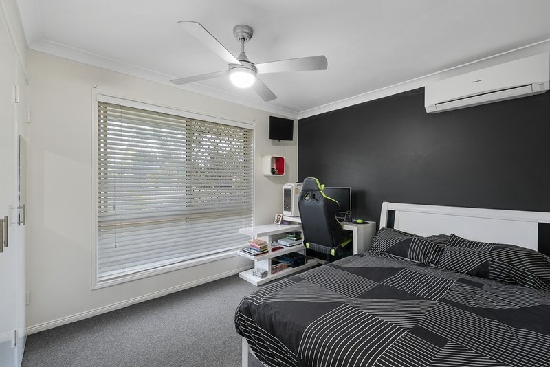 Photo - 90 Moreton Downs Drive, Deception Bay QLD 4508 - Image 7