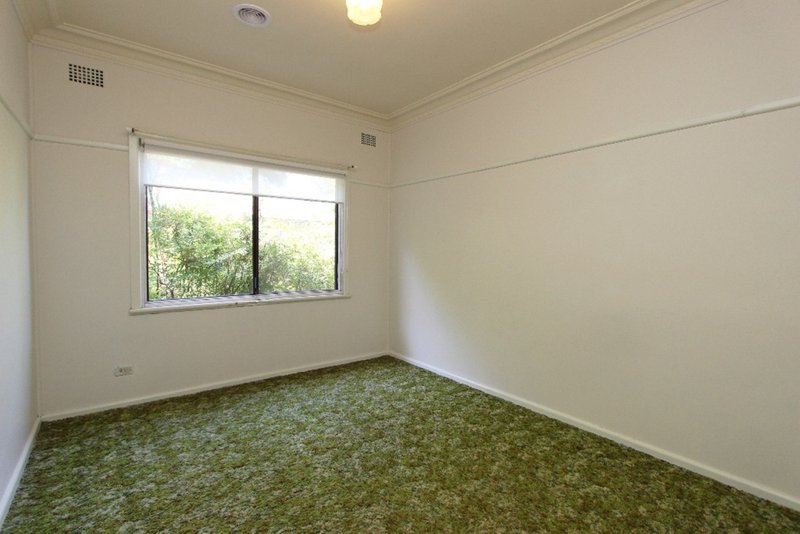 Photo - 90 Morrissett Street, Bathurst NSW 2795 - Image 8