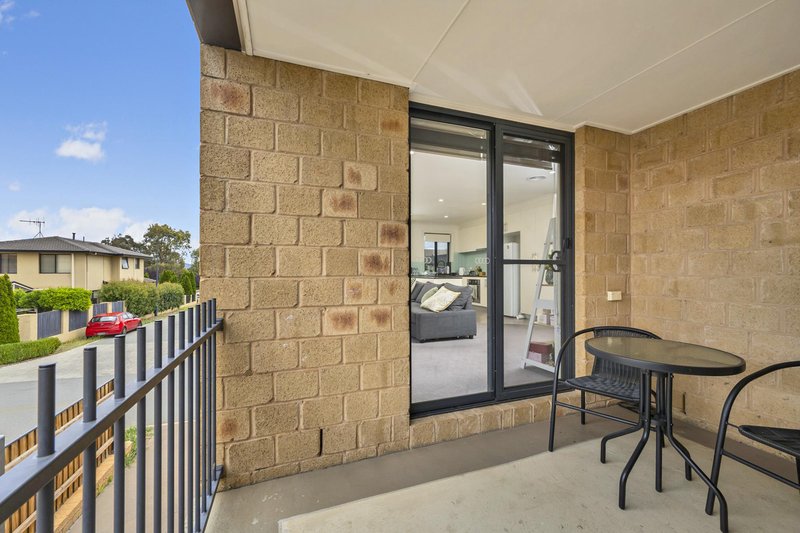 Photo - 90 Newbold Lane, Gungahlin ACT 2912 - Image 8