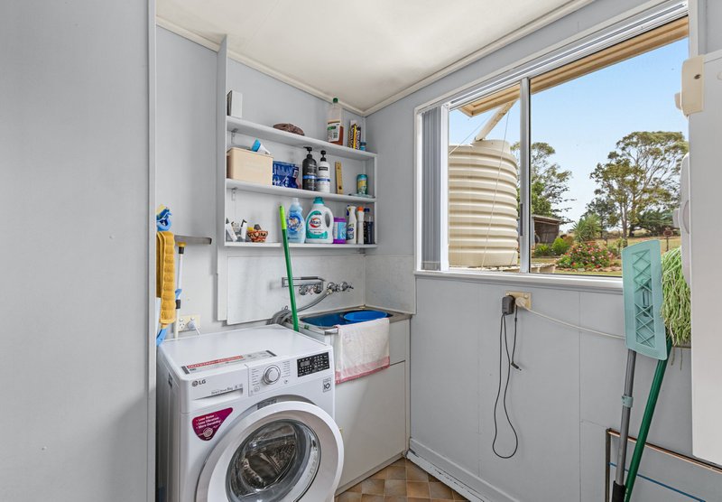 Photo - 90 Newby Street, Rosenthal Heights QLD 4370 - Image 12