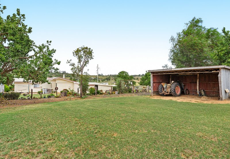 Photo - 90 Newby Street, Rosenthal Heights QLD 4370 - Image 16