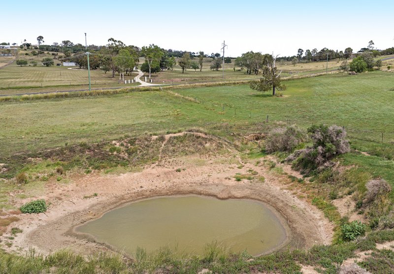 Photo - 90 Newby Street, Rosenthal Heights QLD 4370 - Image 23