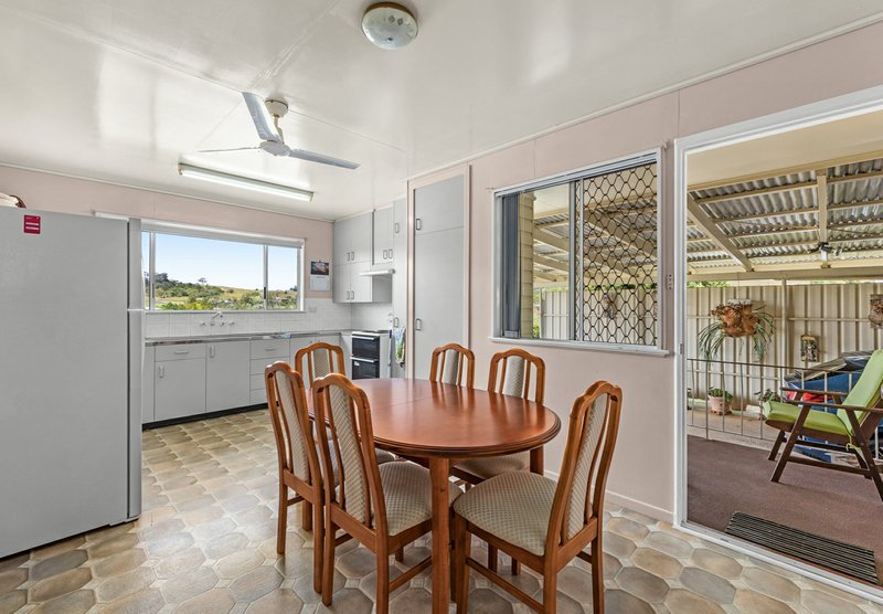 Photo - 90 Newby Street, Rosenthal Heights QLD 4370 - Image 25
