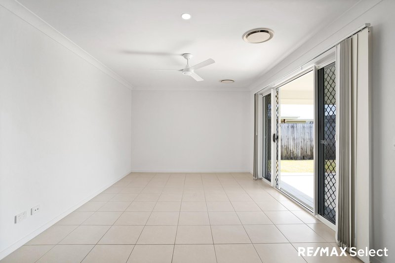 Photo - 90 Oldmill Drive, Beaconsfield QLD 4740 - Image 13