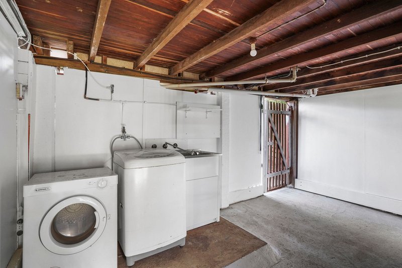 Photo - 90 Oxley Avenue, Woody Point QLD 4019 - Image 11