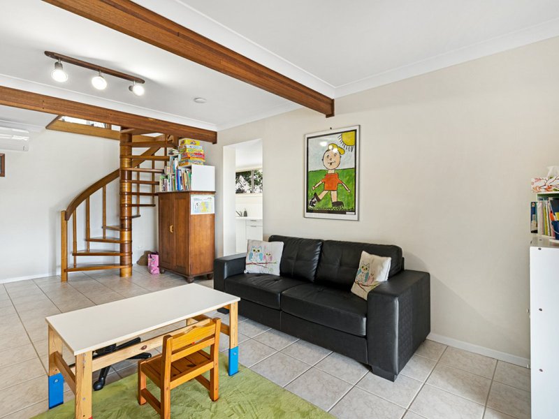 Photo - 90 Pappas Way, Carrara QLD 4211 - Image 16