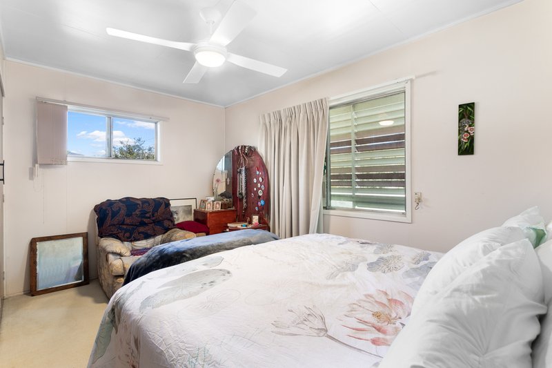 Photo - 90 Peter Street, Strathpine QLD 4500 - Image 2