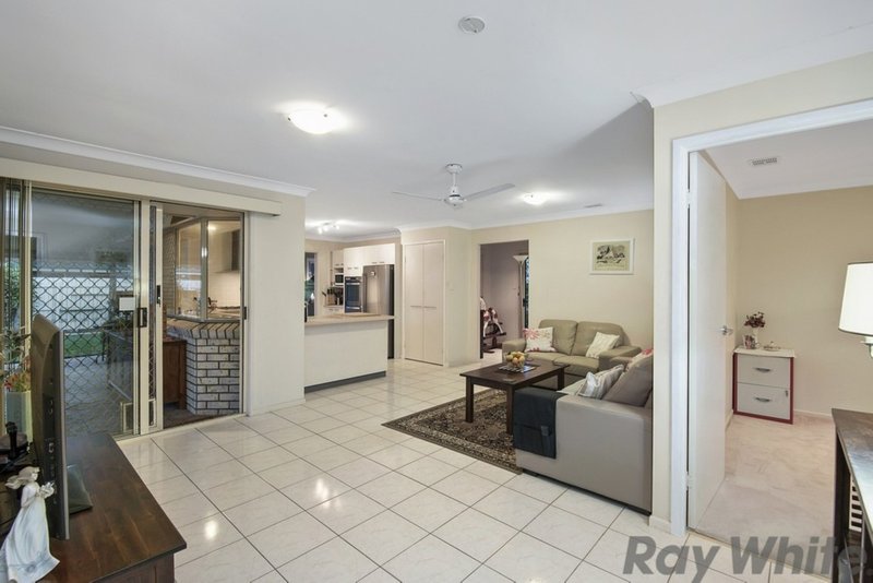 Photo - 90 Phillip Parade, Deception Bay QLD 4508 - Image 4