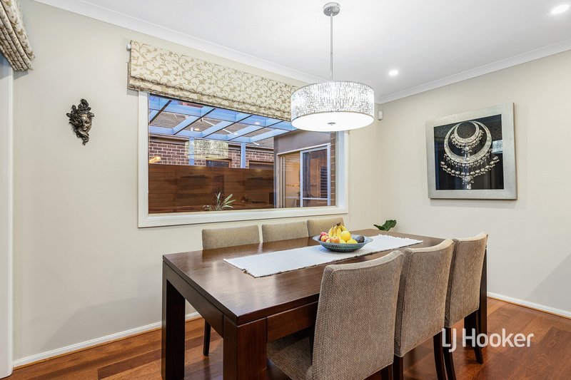 Photo - 90 Rowland Drive, Point Cook VIC 3030 - Image 6