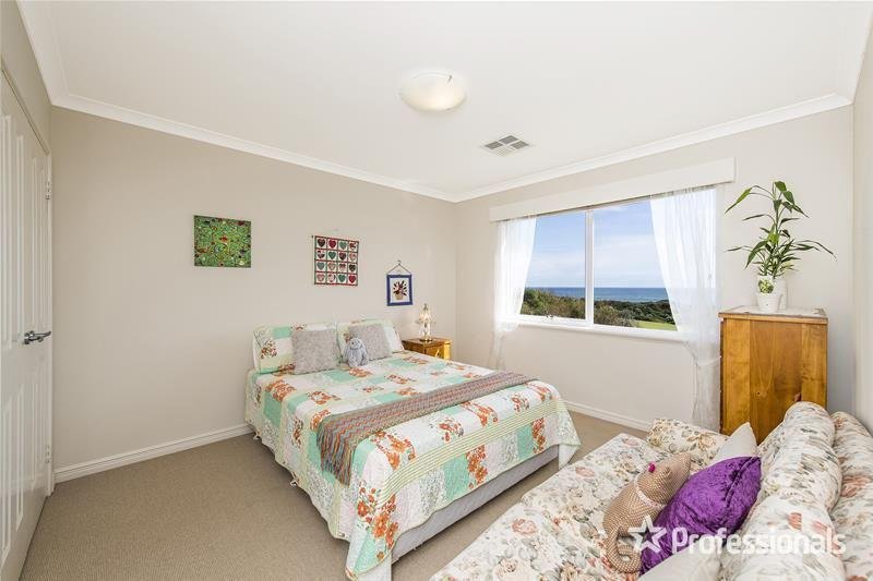 Photo - 90 Sanctuary Circuit, Dawesville WA 6211 - Image 15