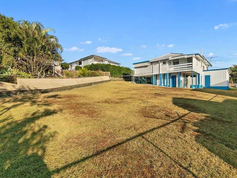 Photo - 90 Sapphire Street, Holland Park QLD 4121 - Image 12