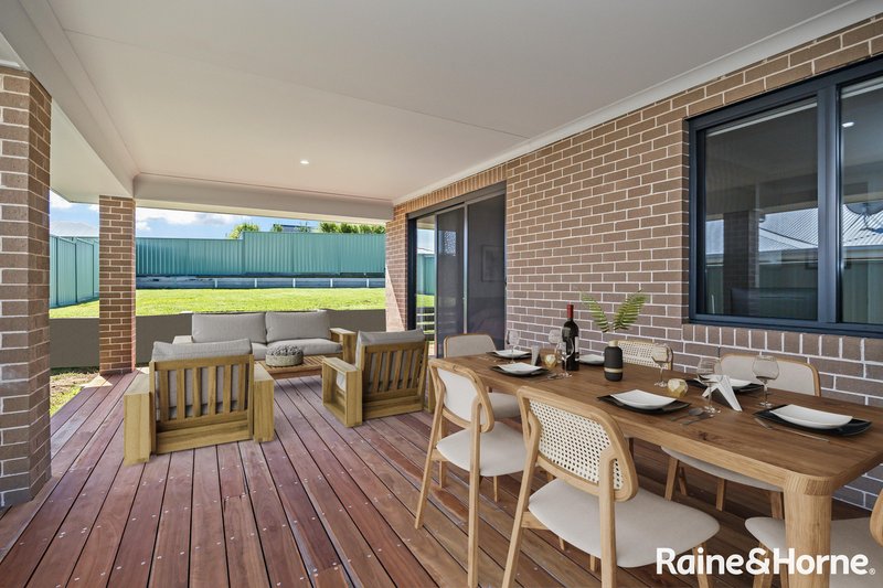 Photo - 90 Seaspray Street, Narrawallee NSW 2539 - Image 6