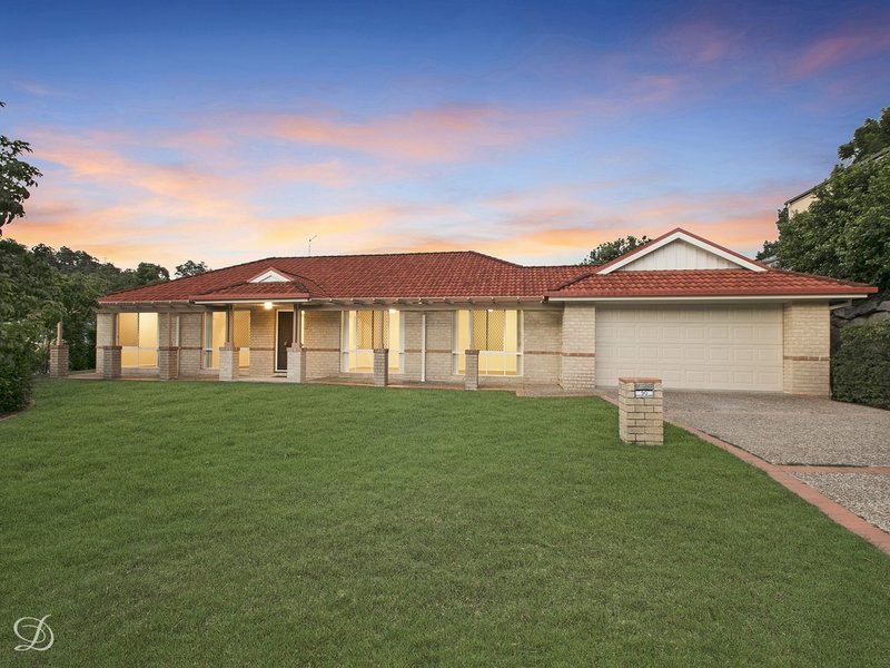 Photo - 90 Selkirk Crescent, Upper Kedron QLD 4055 - Image 6