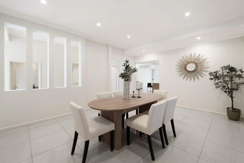 Photo - 90 Stuart Street, Blakehurst NSW 2221 - Image 9