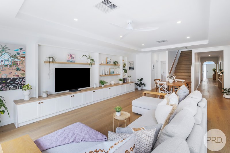 Photo - 90 Tomaree Road, Shoal Bay NSW 2315 - Image 9