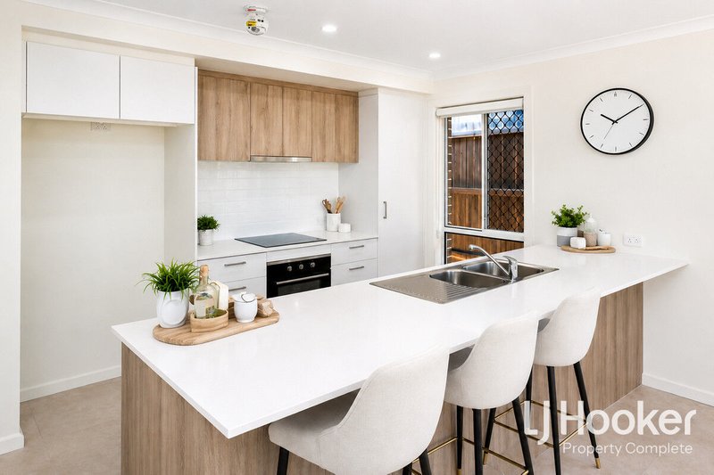 Photo - 90 Welford Circuit, Yarrabilba QLD 4207 - Image 3
