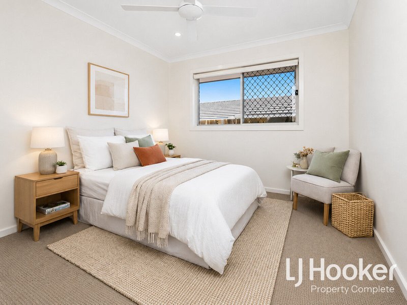 Photo - 90 Welford Circuit, Yarrabilba QLD 4207 - Image 5