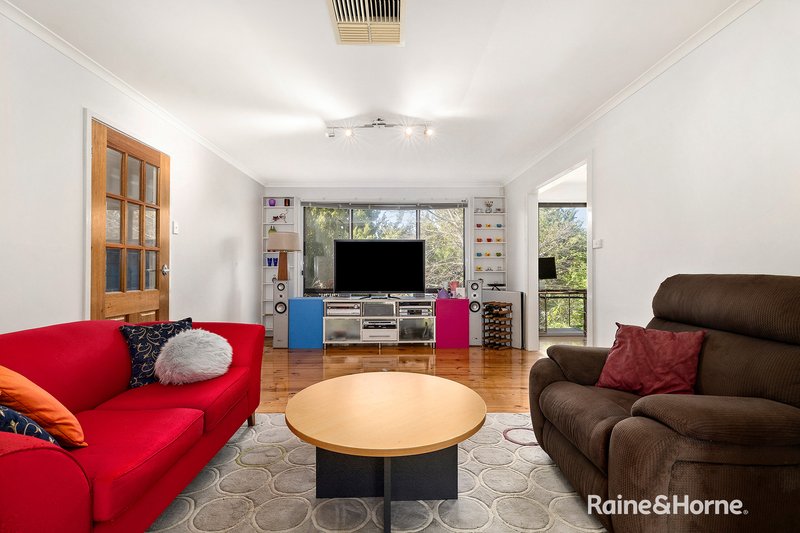 Photo - 90 William Webb Drive, Evatt ACT 2617 - Image 2