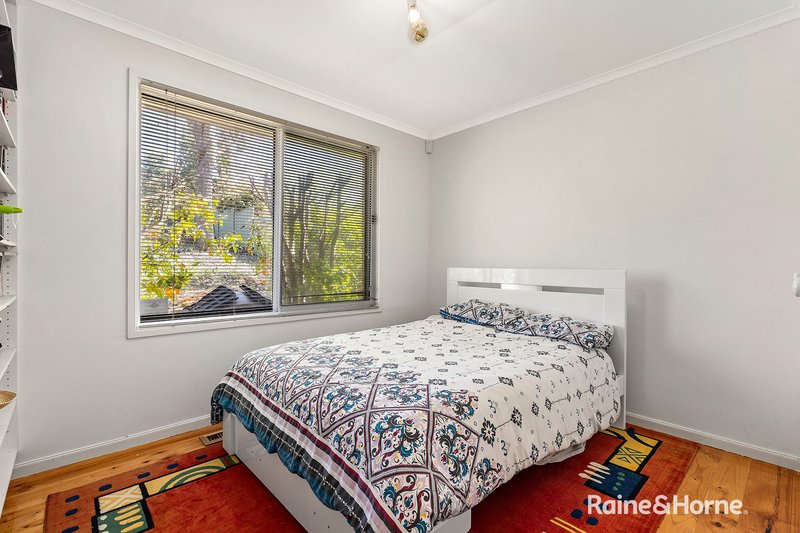 Photo - 90 William Webb Drive, Evatt ACT 2617 - Image 6