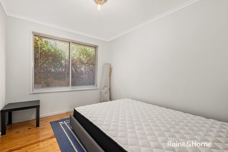 Photo - 90 William Webb Drive, Evatt ACT 2617 - Image 7