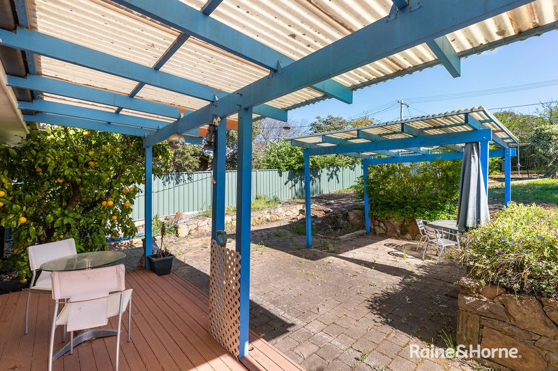 Photo - 90 William Webb Drive, Evatt ACT 2617 - Image 10