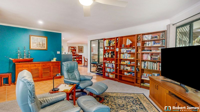 Photo - 90 Woodhaven Way, Cooroibah QLD 4565 - Image 8