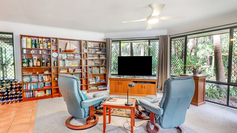 Photo - 90 Woodhaven Way, Cooroibah QLD 4565 - Image 9